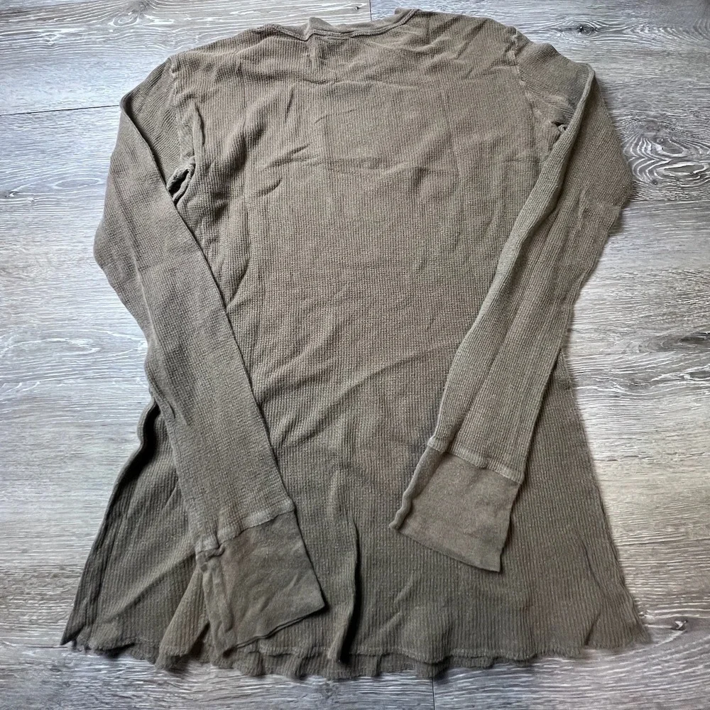 2 Chix Thermal Top Womens One Size Brown Whats Kickin Graphic Waffle Knit USA